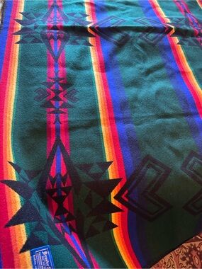 Pendleton Woolen Mills Throw Blanket